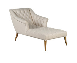Luxusn&eacute; glamour vidiecke chesterfield ležadlo Bridgette s čal&uacute;nen&iacute;m a poťahom z ľanovej zmesi v kr&eacute;movo b&eacute;žovej farbe s natur&aacute;lnym mel&iacute;rovan&iacute;m s pre&scaron;&iacute;van&iacute;m s hlbok&yacute;mi gomb&iacute;kmi s diamantov&yacute;m vzorom a dekorat&iacute;vnym vyb&iacute;jan&iacute;m so strieborn&yacute;mi nitmi s opierkami na ruky a nožičkami z mas&iacute;vneho dubov&eacute;ho dreva vo svetlej hnedej farbe