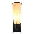 Luxusn&aacute; modern&aacute; n&aacute;stenn&aacute; lampa Lilliana s bielym tienidlom s mramorov&yacute;m dizajnom a čiernou kon&scaron;trukciou 41 cm