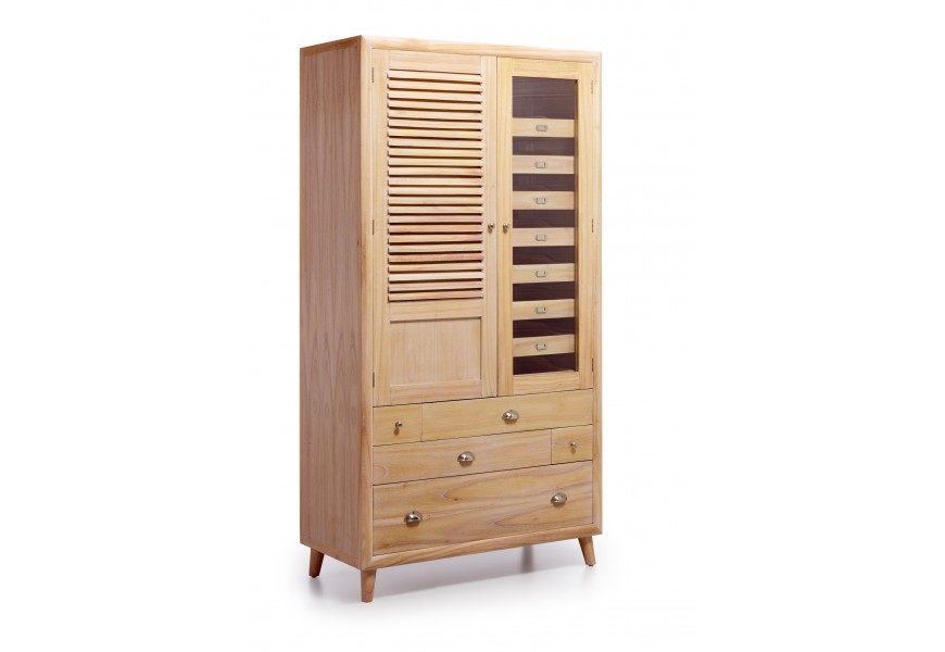 Luxusná štýlová skriňa Bromo je vyrobená z exotického dreva Mindi, ktoré je veľmi cenené pre svoje vlastnosti