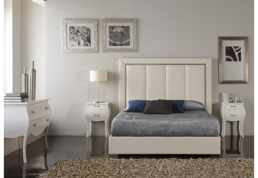 Dizajnová elegantná manželská posteľ Monica z ekokože s vysokým prešívaným čelom bielej farby a s úložným priestorom