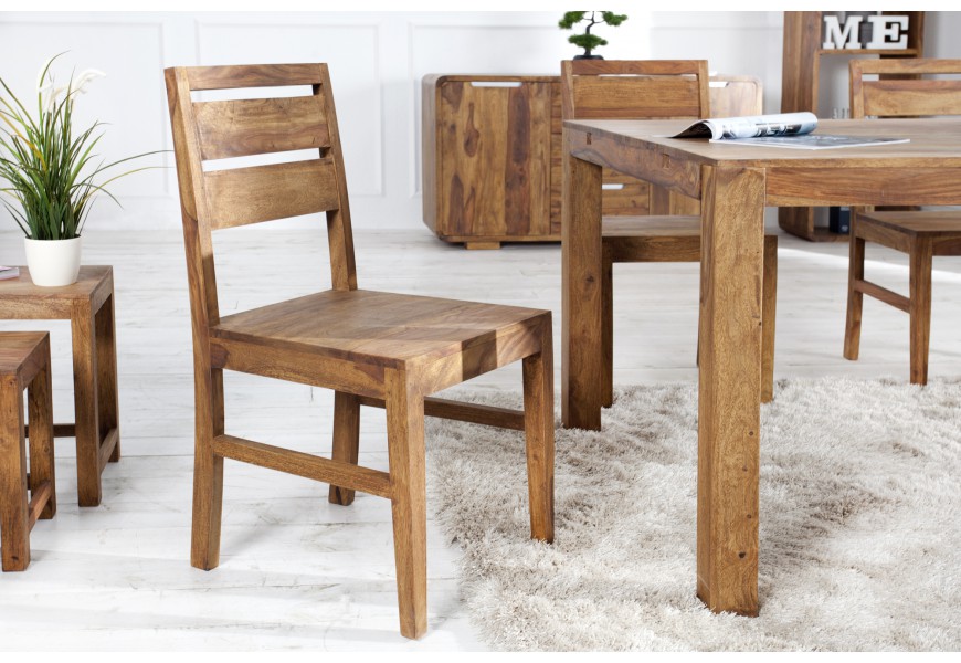 Masívna stolička Massive