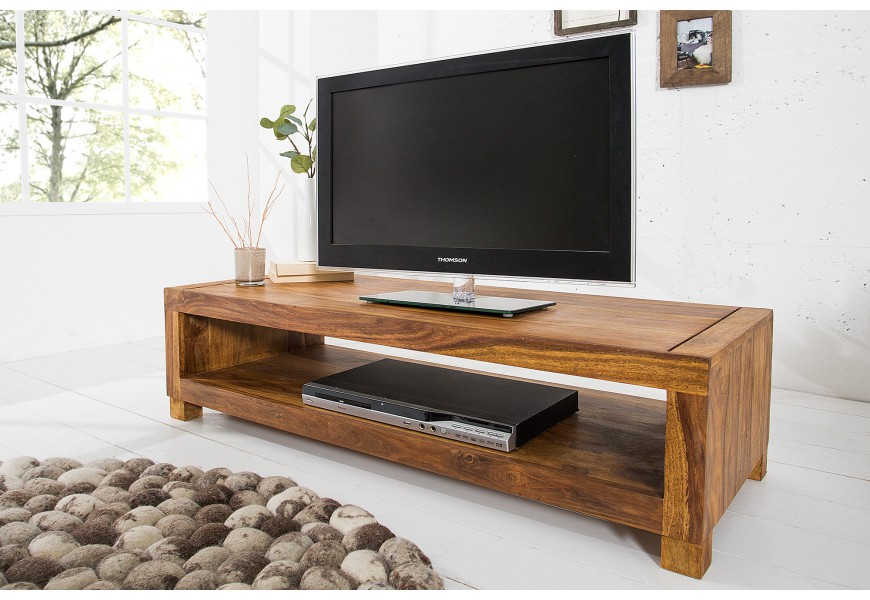 Minimalistický a moderný TV stolík z masívneho dreva