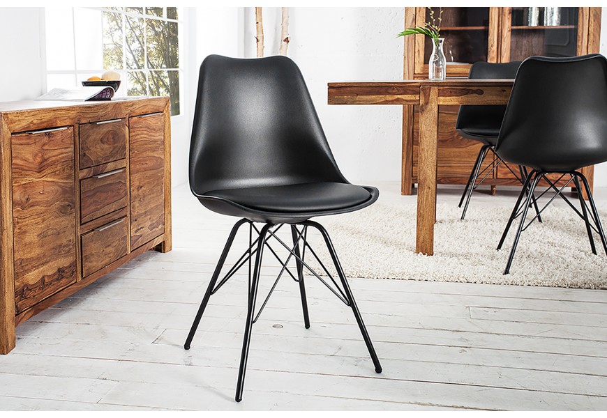 Dizajnová moderná jedálenská stolička Scandinavia čierna