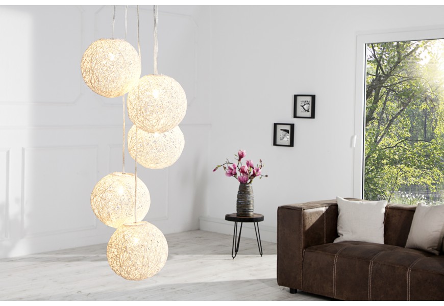 &Scaron;t&yacute;lov&eacute; z&aacute;vesn&eacute; svietidlo Cocoon