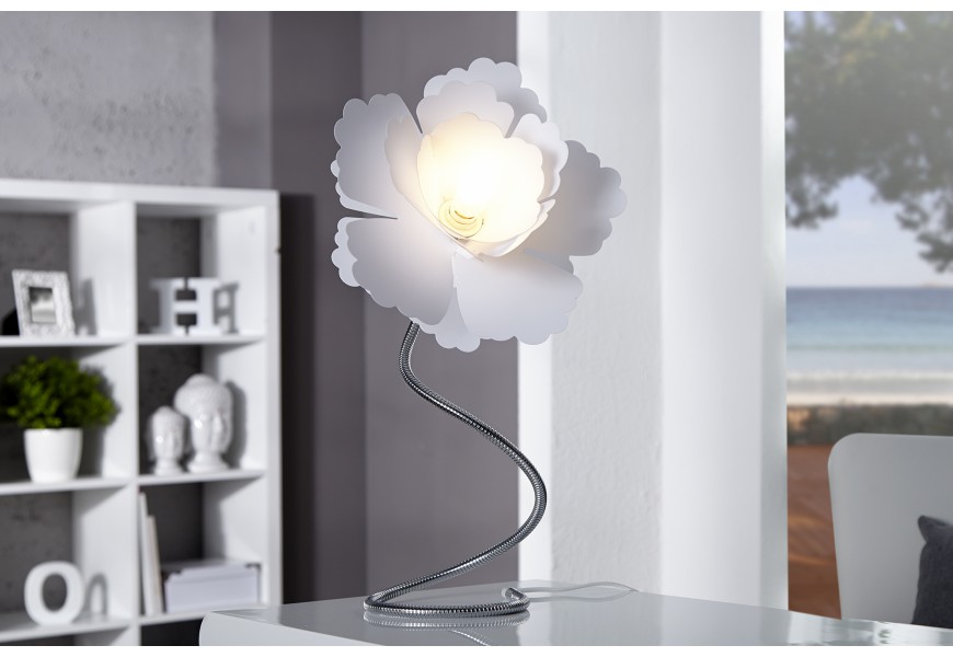 &Scaron;t&yacute;lov&aacute; stoln&aacute; lampa Florcita 