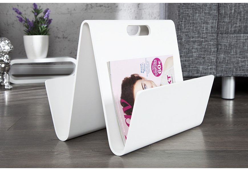 Moderný dizajnový biely jedinečný stojan na odkladanie magazínov Cassie vo vlnitom tvare