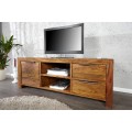 Moderný obdĺžnikový hnedý masívny TV stolík Massive zo sheeshamového dreva s kovovými úchytkami s úložným priestorom 135 cm