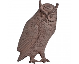 Veľká soška sovy