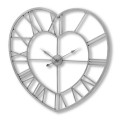 Strieborné kovové hodiny v tvare srdca