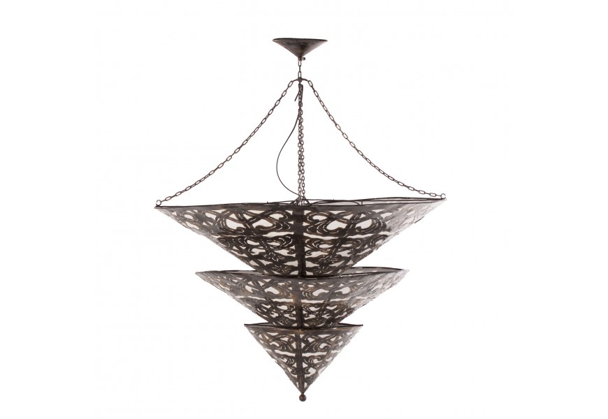 Dizajnový orientálny závesný luster Triangle v kužeľovom tvare v bronzovej farbe s čiernou patinou s okrúhlymi tromi stupňami s orientálnymi výrezmi a reťazou s plátnom
