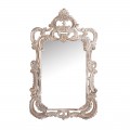 Luxusné provensálske zrkadlo Puritté obdĺžnikového tvaru s dekoratívnym rámom s honosnou klasickou florálnou výzdobou v bielej farbe s vintage béžovou patinou