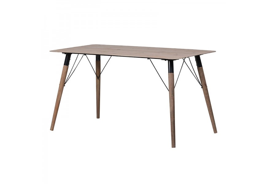 &Scaron;t&yacute;lov&yacute; jed&aacute;lensk&yacute; st&ocirc;l Minat