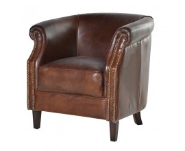 Luxusn&eacute; vintage kožen&eacute; hned&eacute; kreslo Clifford s poťahom z pravej kože s vyb&iacute;jan&yacute;m zdoben&iacute;m v starožitnej zlatej farbe na hranat&yacute;ch dreven&yacute;ch noh&aacute;ch so zarolovanou opierkou