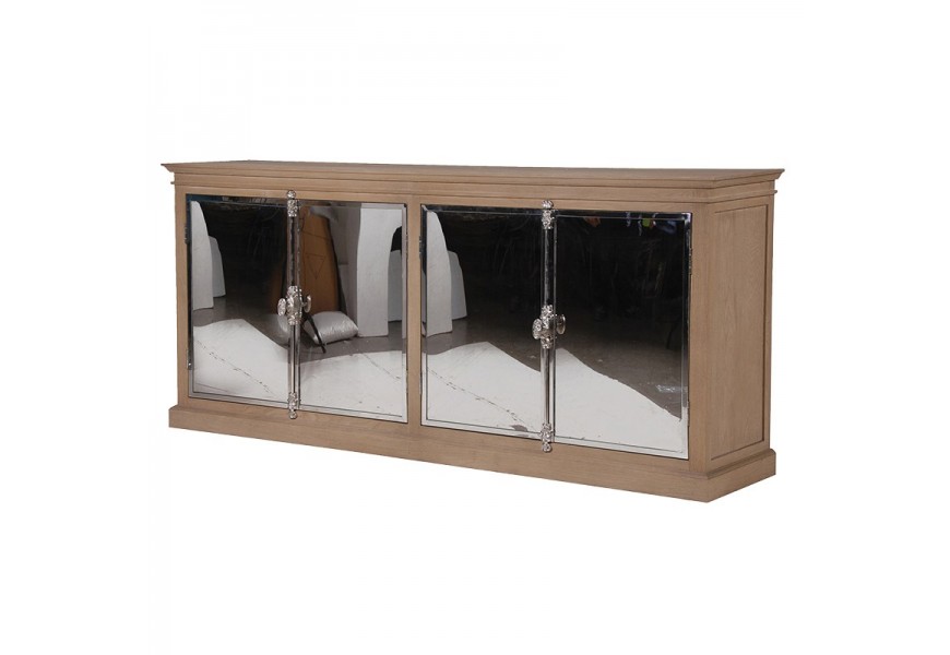 Štýlová dlhá masívna štvordverová komoda Norfolk s chrómovým povrchom