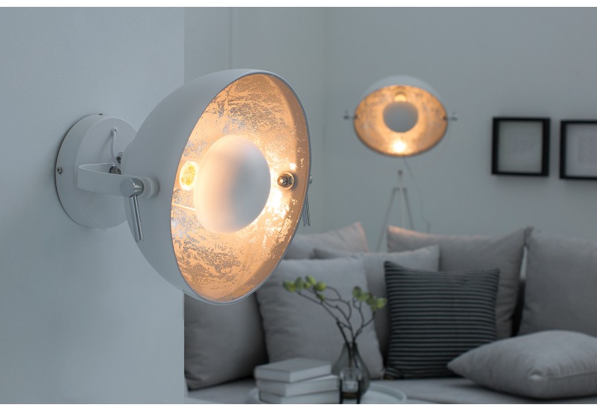 Dizajnová nástenná lampa Studio biela/strieborná