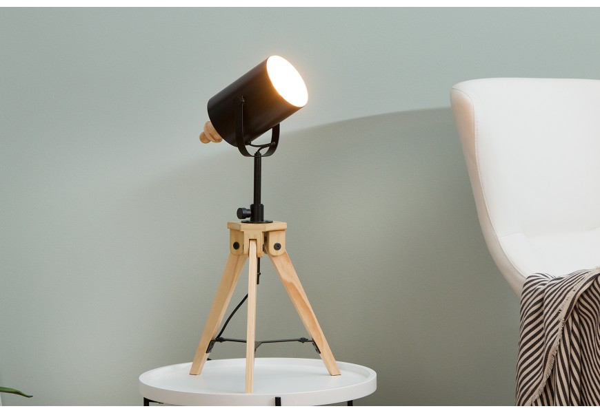 Dizajnová moderná stolná lampa Tripod