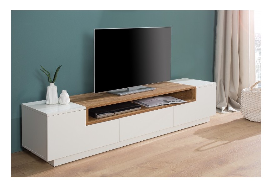 Jednoducho a vkusne spracovaný TV stolík ideálny do moderných priestorov