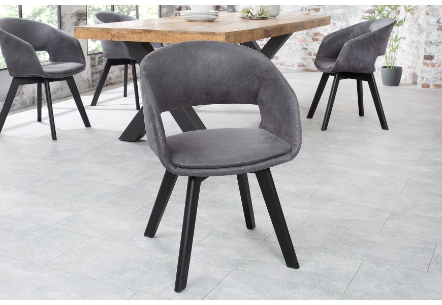 Minimalistická dizajnová stolička s prvkami škandinávskeho štýlu