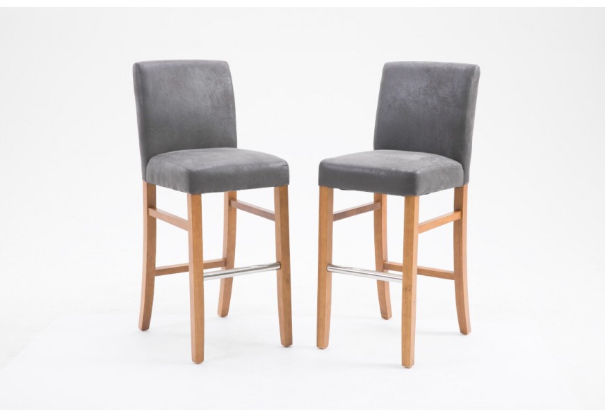 Nadčasová barová stolička z masívneho dreva so zamatovým čalúnením