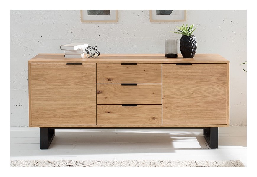 &Scaron;t&yacute;lov&aacute; modern&aacute; komoda z mas&iacute;vu Wild Wood 150cm