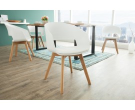 Dizajnová škandinávska stolička Nordic Star biela