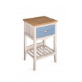 Dizajnový masívny nočný stolík z kolekcie nábytku Nantes s ručne vyrezávaným drevom so zásuvkou