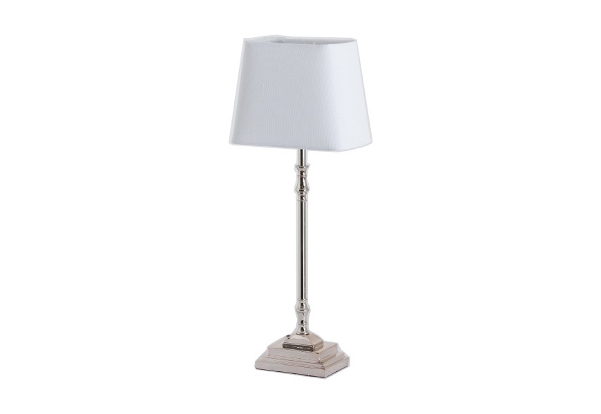 Elegantná stolná lampa v nadčasovom dizajne