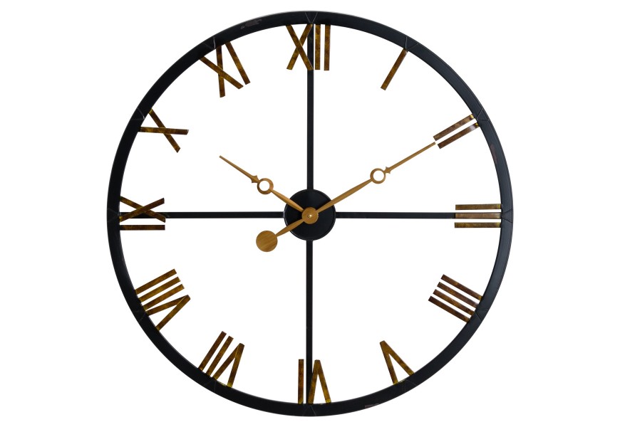 Originálne kovové hodiny s prvkami industriálneho štýlu