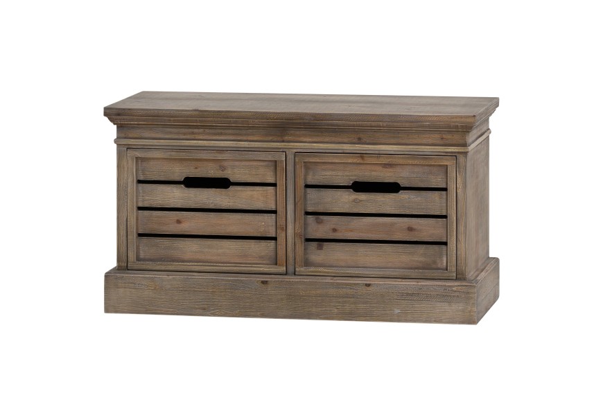 Tento masívny kúsok je vyrobený z kvalitného borovicového dreva