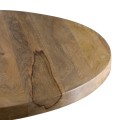 Vrchná doska je vyrobená z masívneho dreva