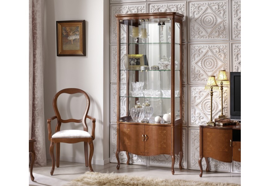 Luxusná rustikálna vitrína Rustica presklená zdobená vyrezávaním 78cm