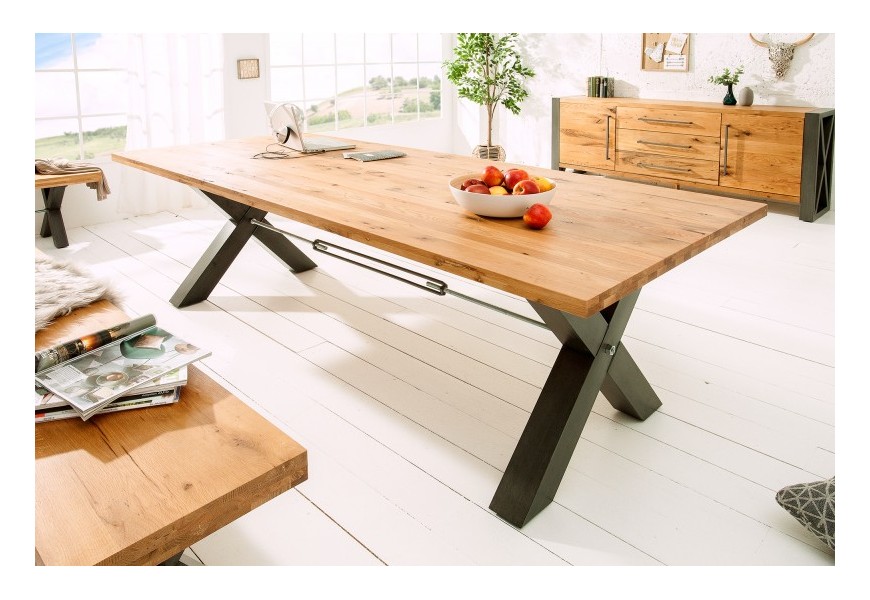 Jedálenský stôl z masívneho dreva pre 10 osôb