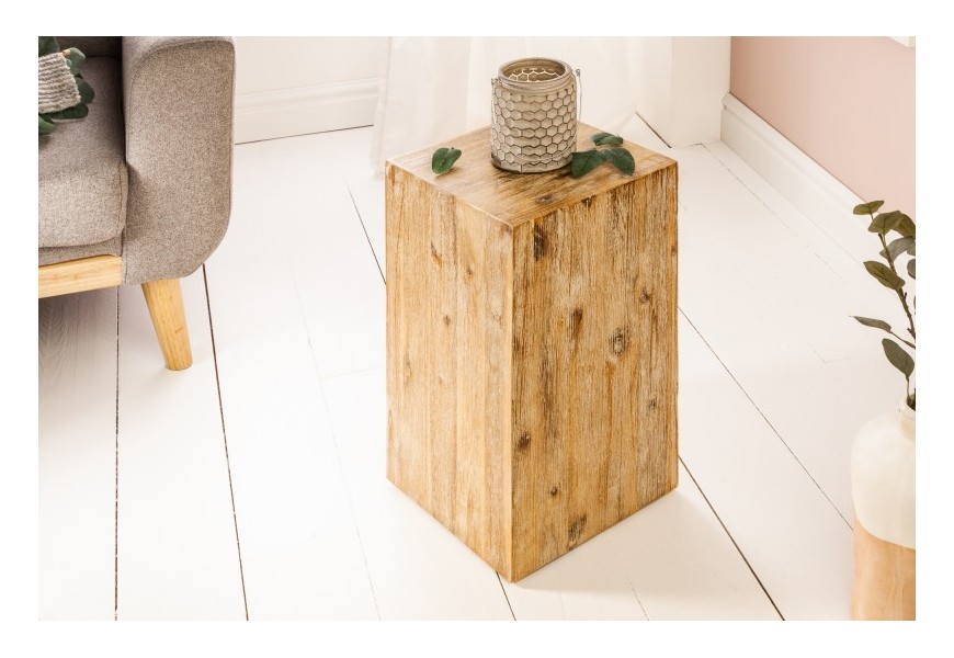 Exkluzívny moderný podstavec Eskil z masívneho agátového dreva v svetlohnedej farbe