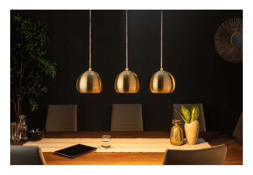 Dizajnové závesné lampy v zlatej farbe