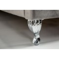 Chesterfield luxusn&aacute; posteľ Caledonia v striebornej farbe 160x200