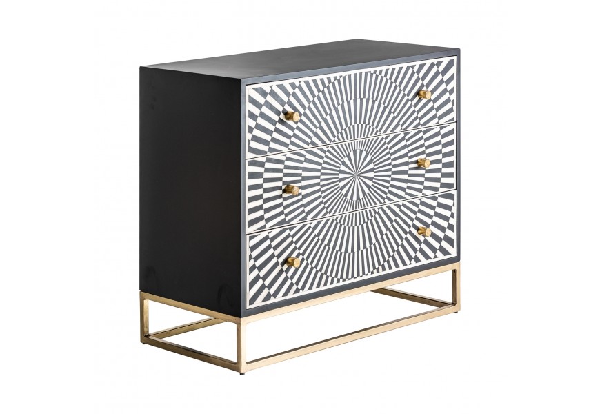 Komoda art-deco Caderina s tromi zásuvkami so vzorom zo zvieracích kostí čierno-biela so zlatou rukoväťou a podstavcom
