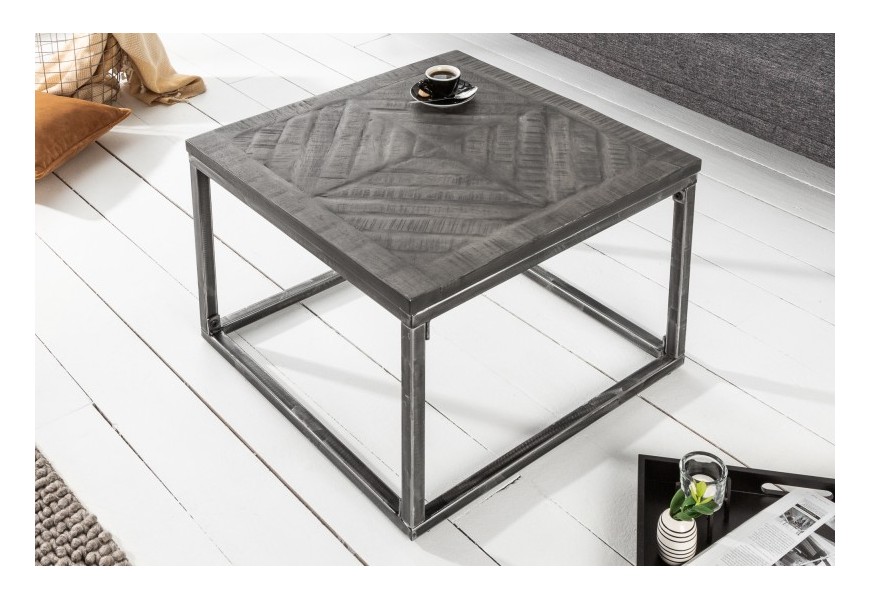 Dizajnový moderný príručný stolík Frida z masívneho mangového dreva v sivom prevedení a s kovovou konštrukciou