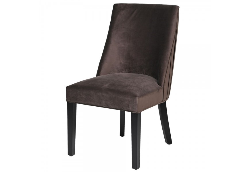 Štýlová stolička Almera v klasickom prevedení s poťahom hnedej farby s vysokým operadlom a s masívnymi nohami