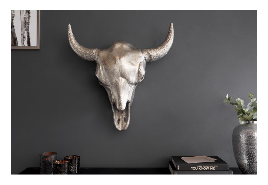 Dizajnov&yacute; n&aacute;stenn&aacute; dekor&aacute;cia lebka striebornej farby 60cm