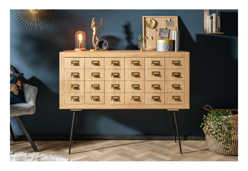 Retro &scaron;t&yacute;lov&aacute; komoda Meridian z mangov&eacute;ho mas&iacute;vu s tromi dvierkami na vysok&yacute;ch nožičk&aacute;ch 130cm