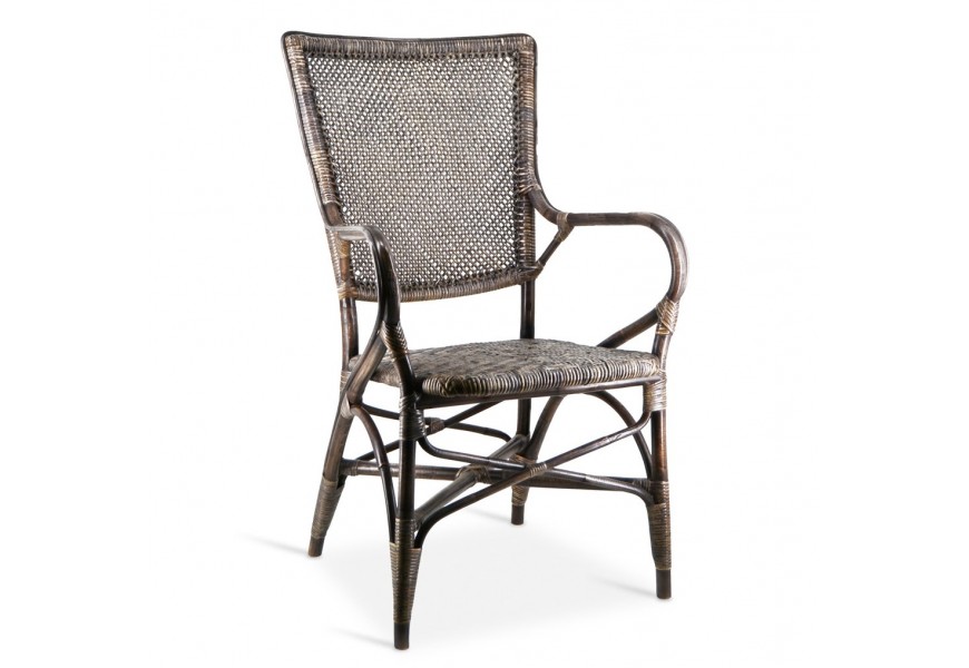 Dizajnová stolička Rattan v sivom prevedení z ratanového dreva s opierkou chrbta a podrúčkami