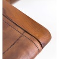 Luxusná skladacia stolička Tarlton z kože a dreva Poly piel