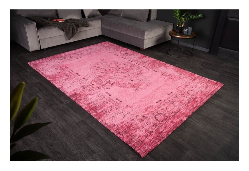 Luxusný ružový hranatý koberec Andie I s orientálnym vzorom