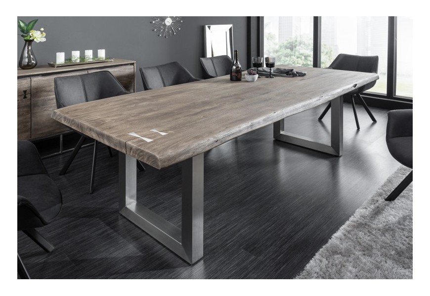 Dizajnový masívny jedálenský stôl Mammut sivohnedej farby z agátového dreva s kovovými nohami