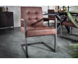 Moderná industriálna stolička Vesoul hnedej farby s čiernou kovovou konštrukciou