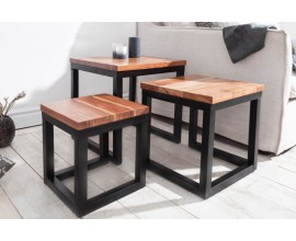 Moderný set troch industriálnych príručných stolíkov Elements z masívu a kovu