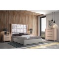 Moderná luxusná posteľ Sajonia z masívneho dreva s čalúneným čelom a rámom na matrac 135/150/180cm
