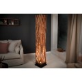 Dizajnová vidiecka stojaca lampa Euphoria s tienidlom z masívneho dreva hnedej farby obdĺžnikového tvaru