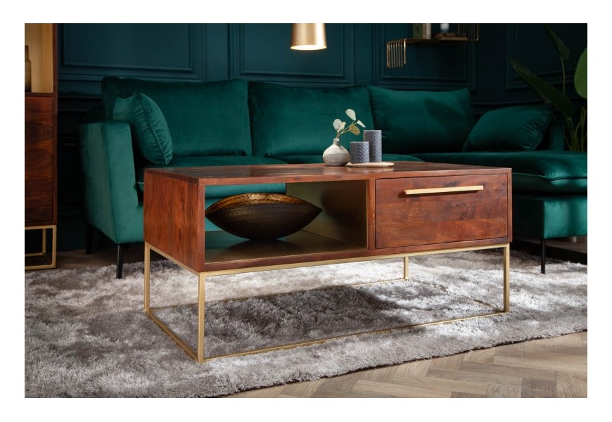 Dizajnový retro konferenčný stolík Alyr z masívneho dreva hnedej farby s kovovou zlatou konštrukciou