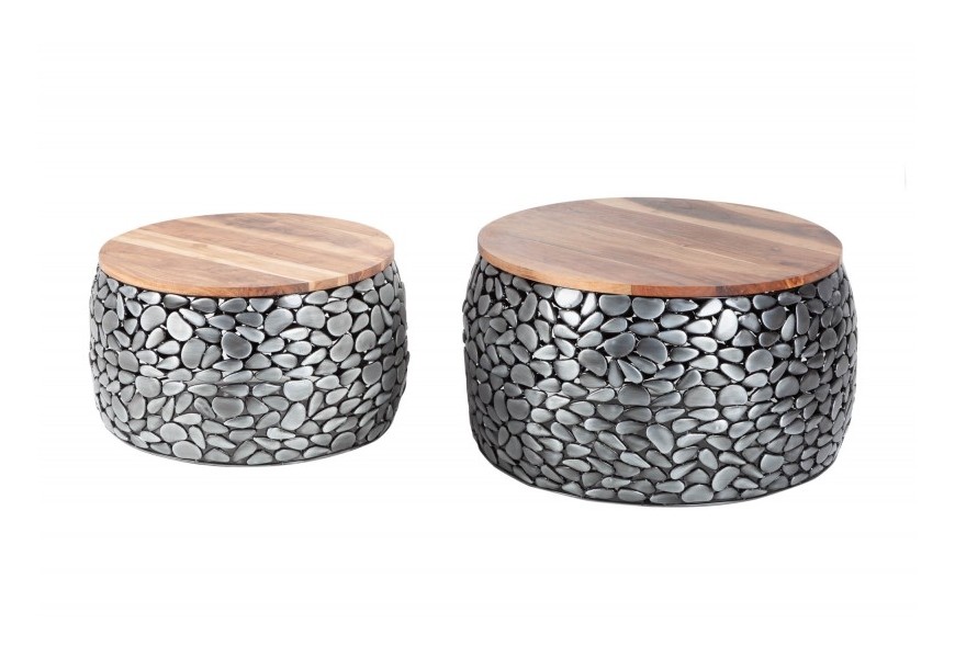 Dizajnový set dvoch konferenčných stolíkov z kovu s masívnou vrchnou doskou z akácie Riverstone 65cm